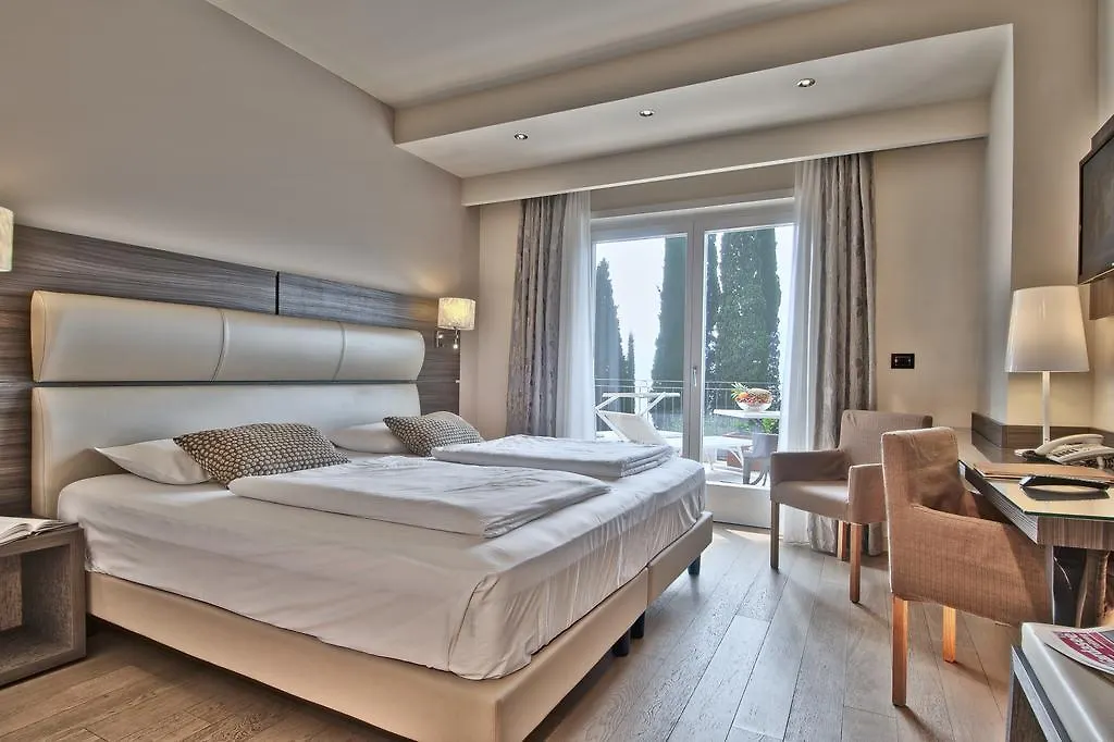 Hotel Galvani Torri Del Benaco